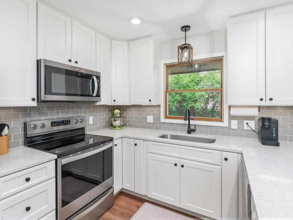 529 5 1/2 Street NW Elk River MN 55330 7077011 image9