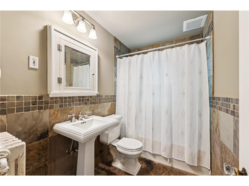 529 Saratoga Street S Saint Paul MN 55116 7040859 image18