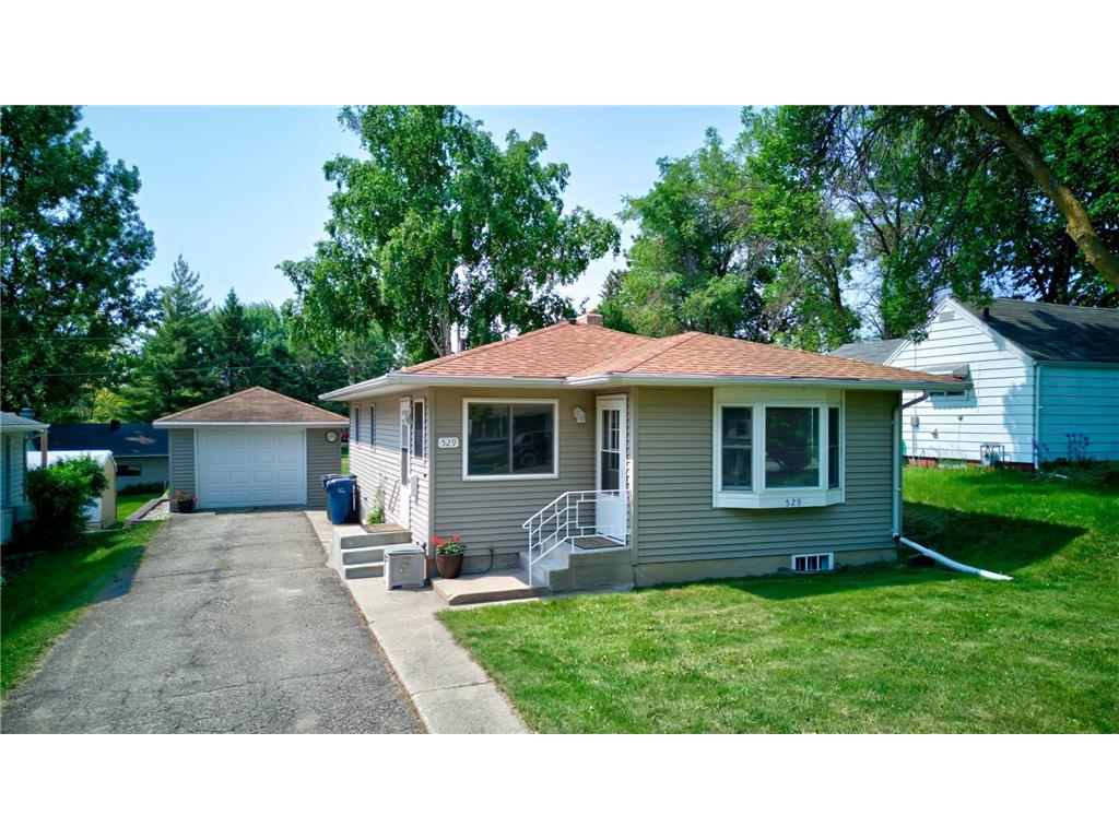 529 W Douglas Avenue Fergus Falls MN 56537 6733188 image1