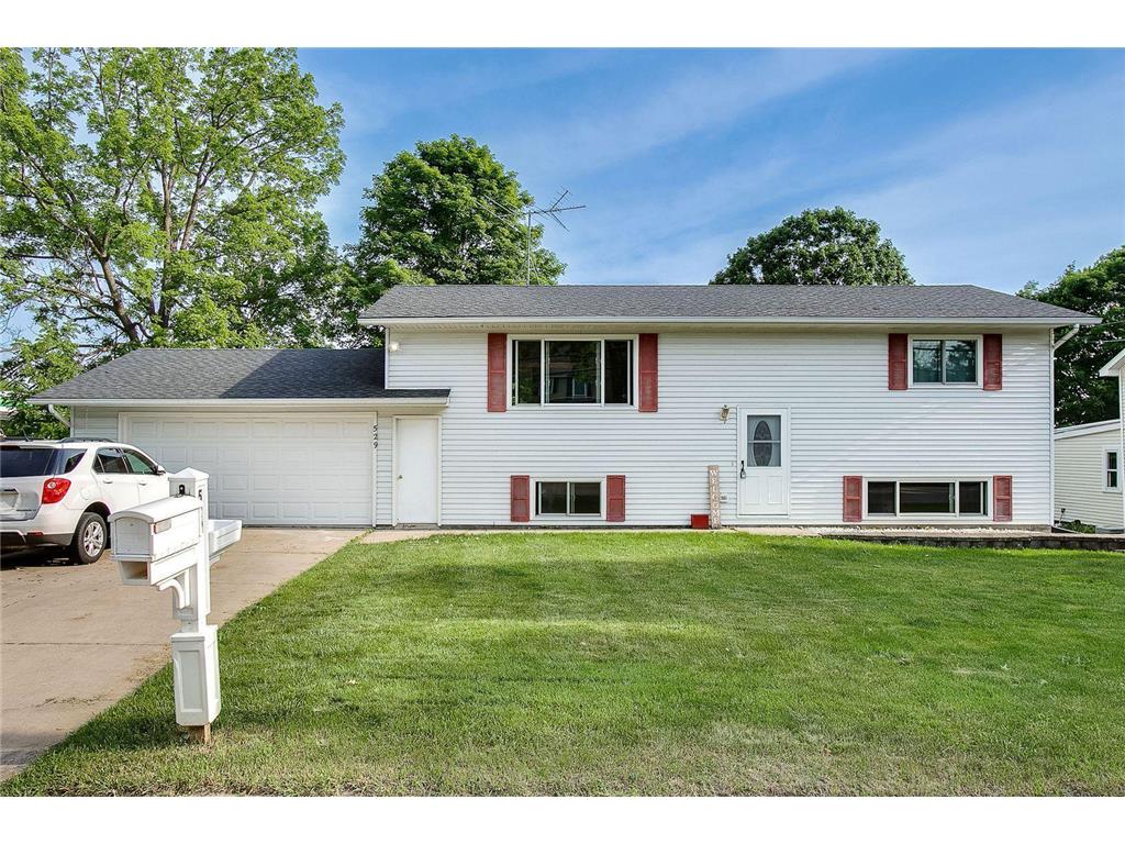 529 W Kinne Street Ellsworth WI 54011 6379646 image1