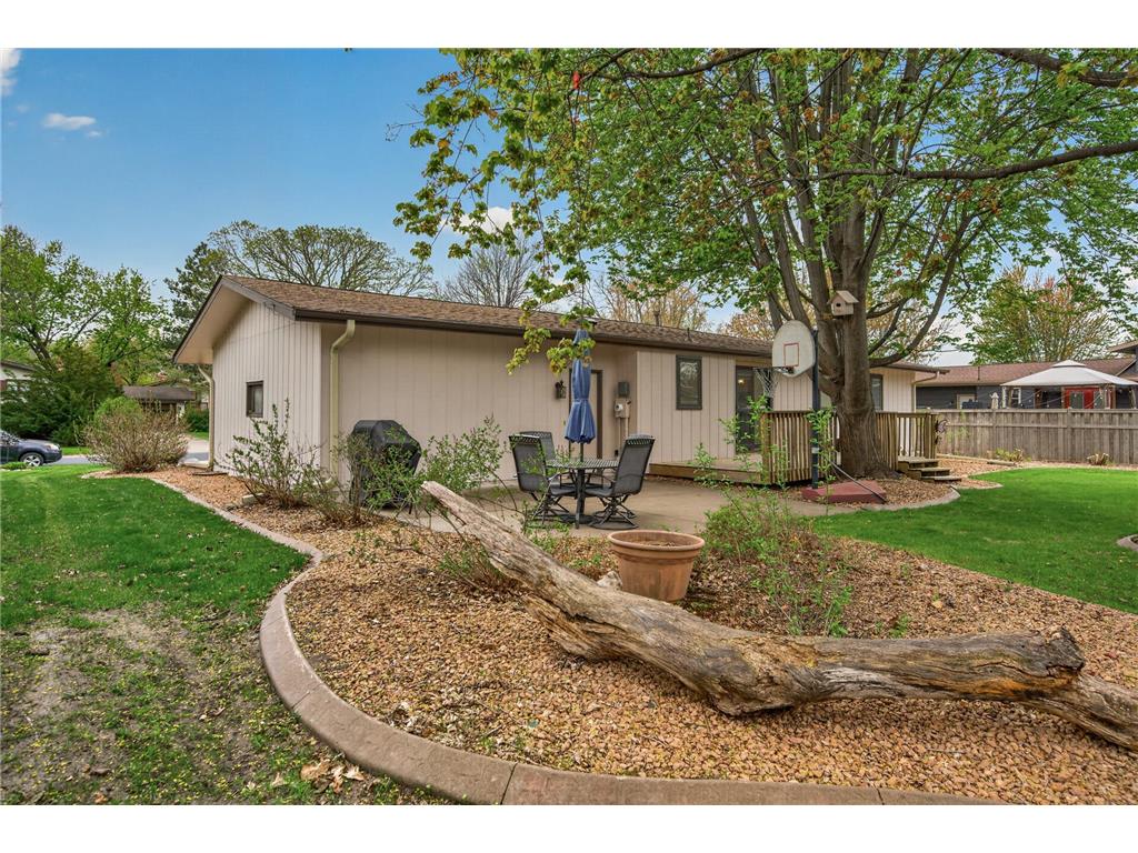 5296 83rd Avenue N Brooklyn Park MN 55443 7067384 image37
