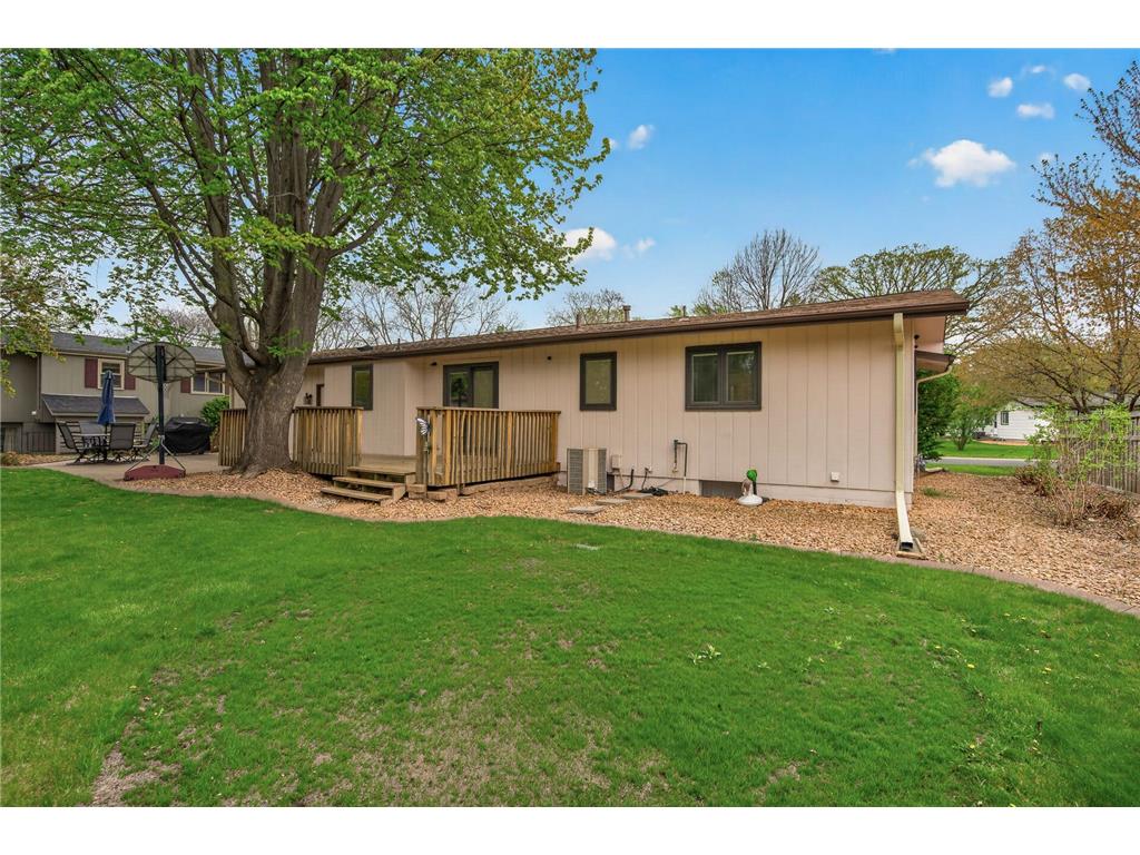 5296 83rd Avenue N Brooklyn Park MN 55443 7067384 image39