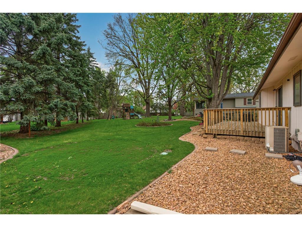 5296 83rd Avenue N Brooklyn Park MN 55443 7067384 image41