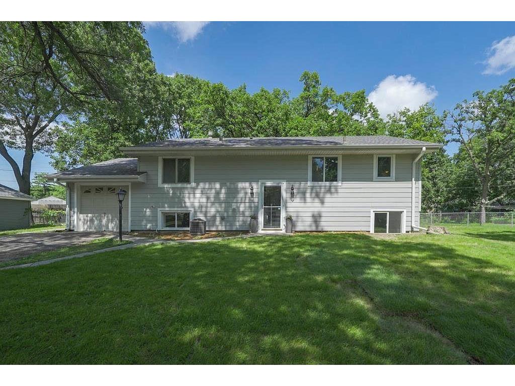 53 99th Avenue NW Coon Rapids MN 55448 6186745 image1