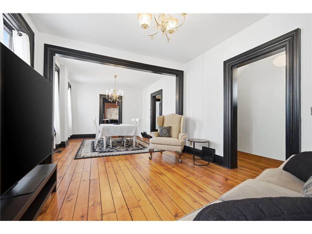 53 Irvine Park Saint Paul MN 55102 7019256 image14
