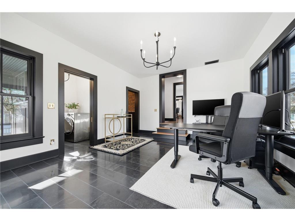 53 Irvine Park Saint Paul MN 55102 7019256 image23