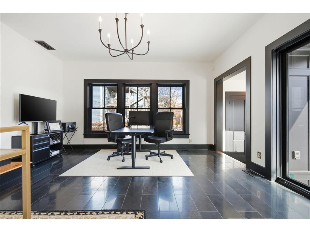 53 Irvine Park Saint Paul MN 55102 7019256 image25