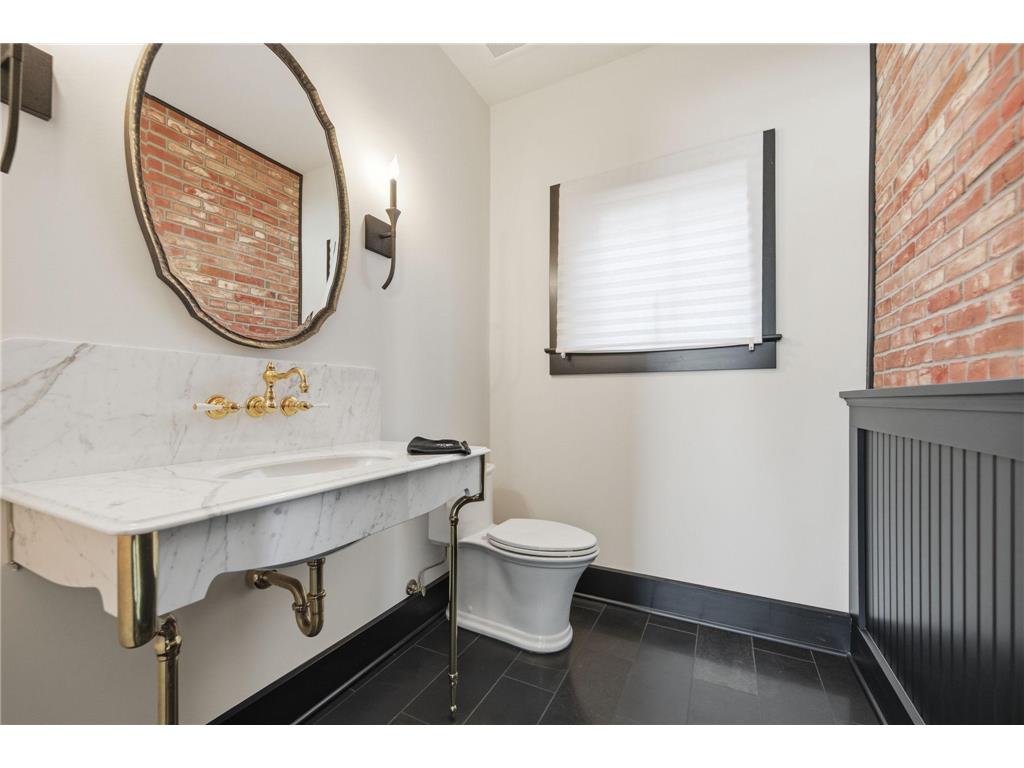 53 Irvine Park Saint Paul MN 55102 7019256 image28