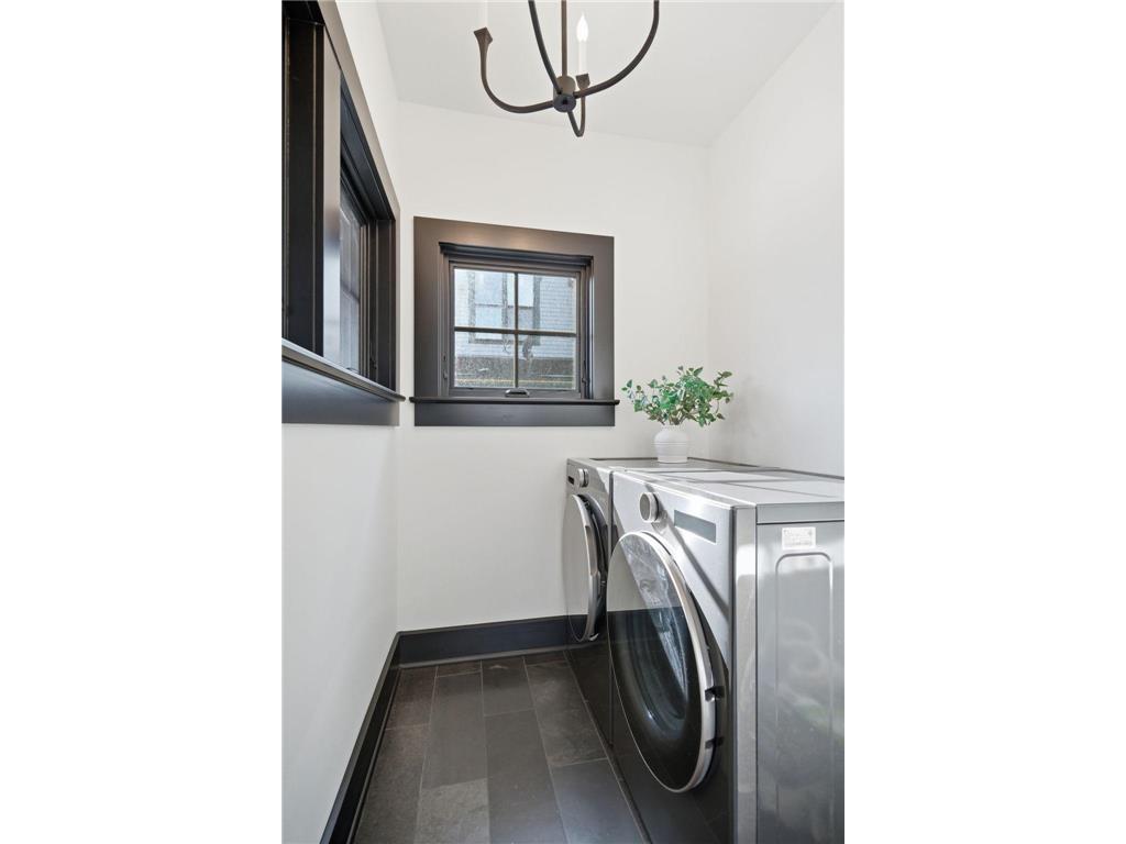 53 Irvine Park Saint Paul MN 55102 7019256 image29