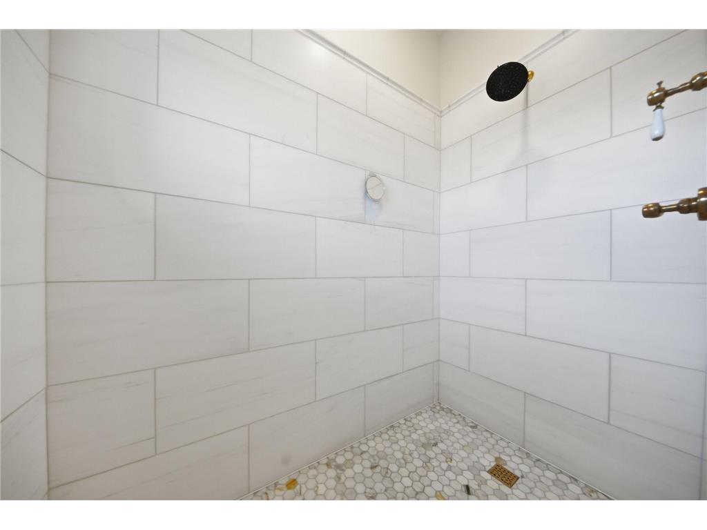 53 Irvine Park Saint Paul MN 55102 7019256 image39