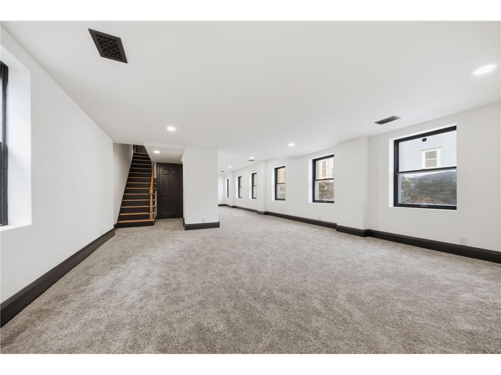 53 Irvine Park Saint Paul MN 55102 7019256 image44