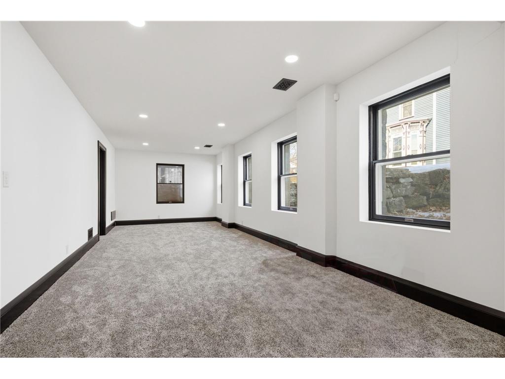53 Irvine Park Saint Paul MN 55102 7019256 image47