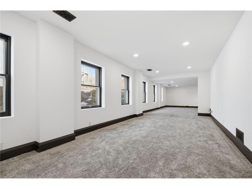 53 Irvine Park Saint Paul MN 55102 7019256 image48
