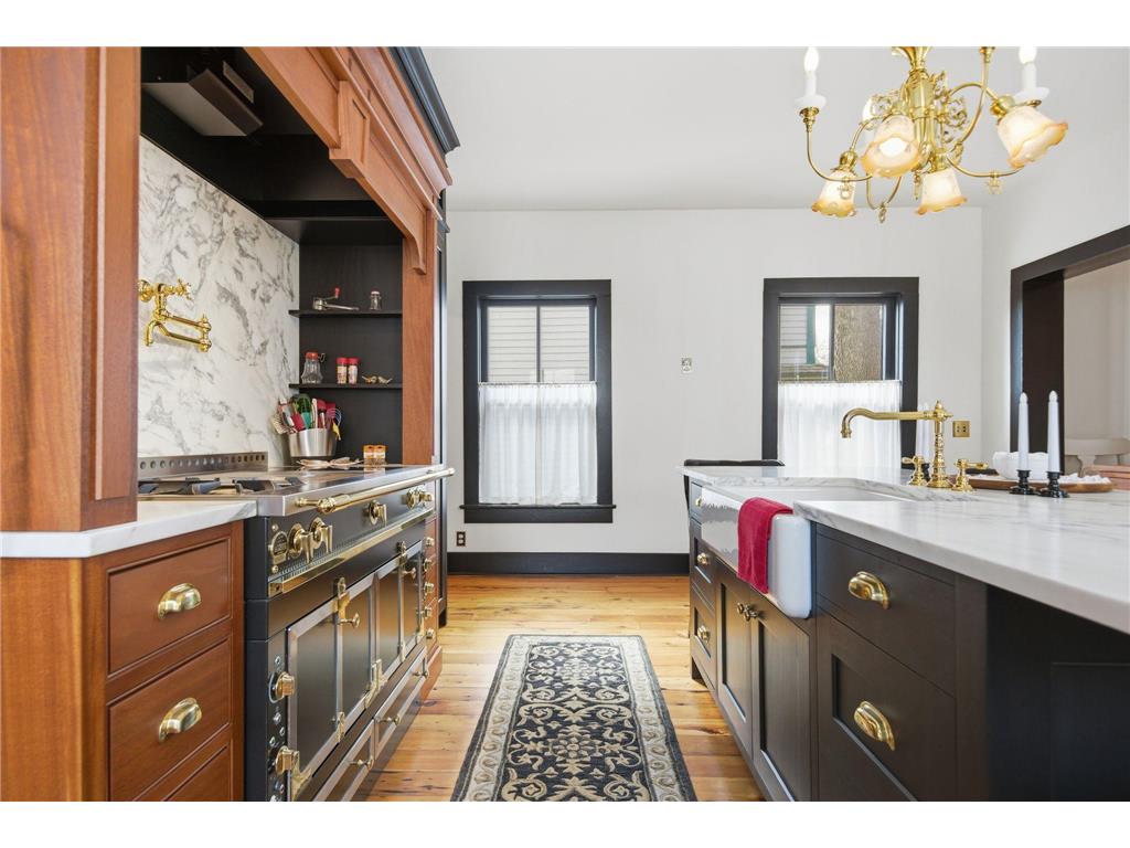 53 Irvine Park Saint Paul MN 55102 7019256 image8