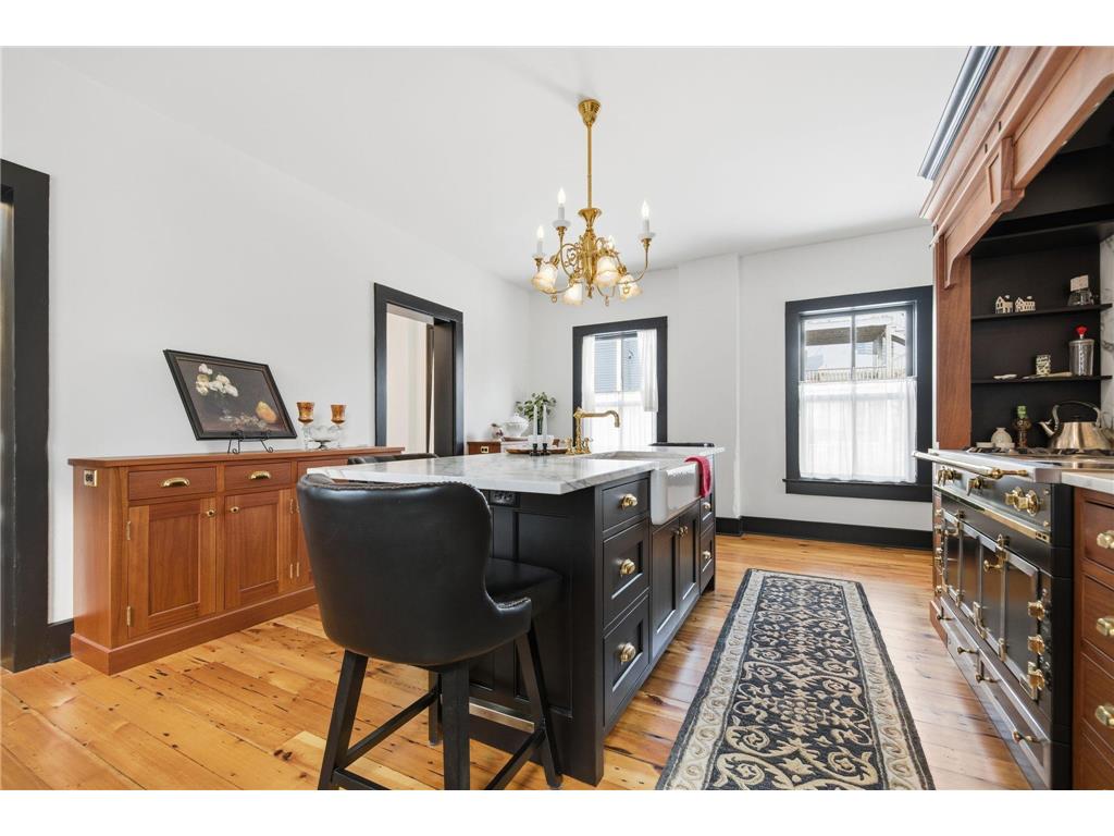 53 Irvine Park Saint Paul MN 55102 7019256 image9