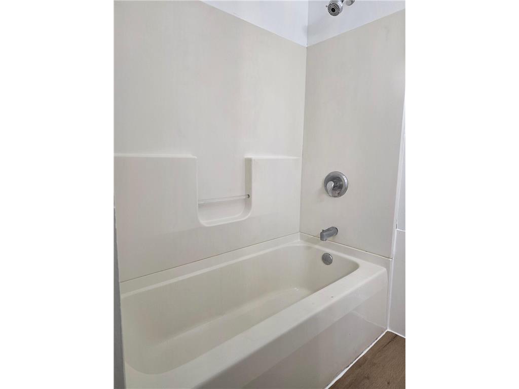 53 W 9th Street Winona MN 55987 6791692 image27