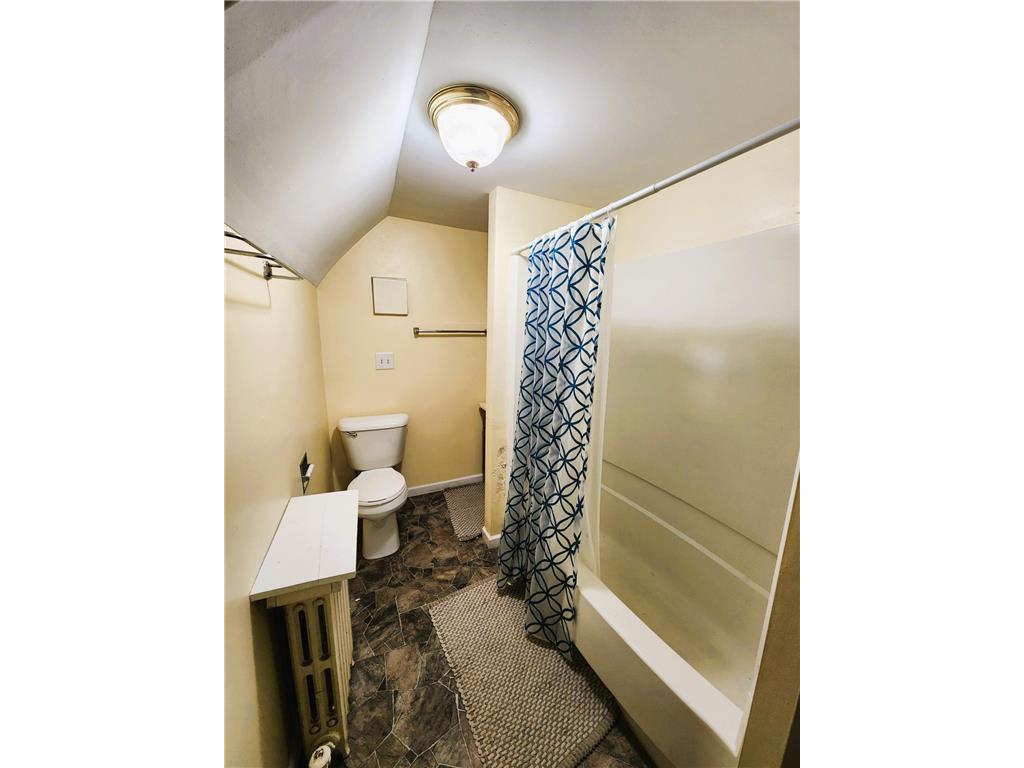 53 W 9th Street Winona MN 55987 6791692 image41