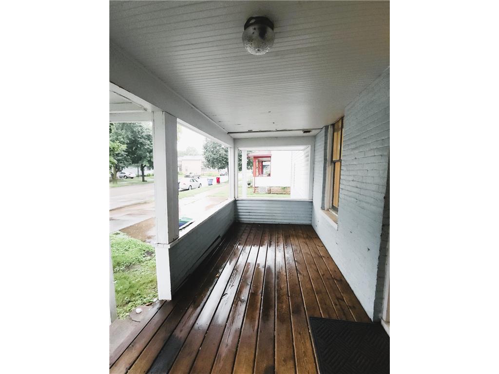 53 W 9th Street Winona MN 55987 6791692 image9