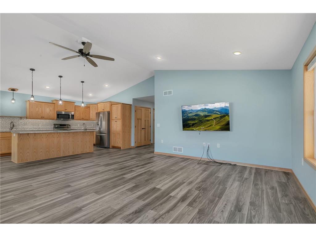 530 Graceview Loop Saint Joseph MN 56374 7034259 image10