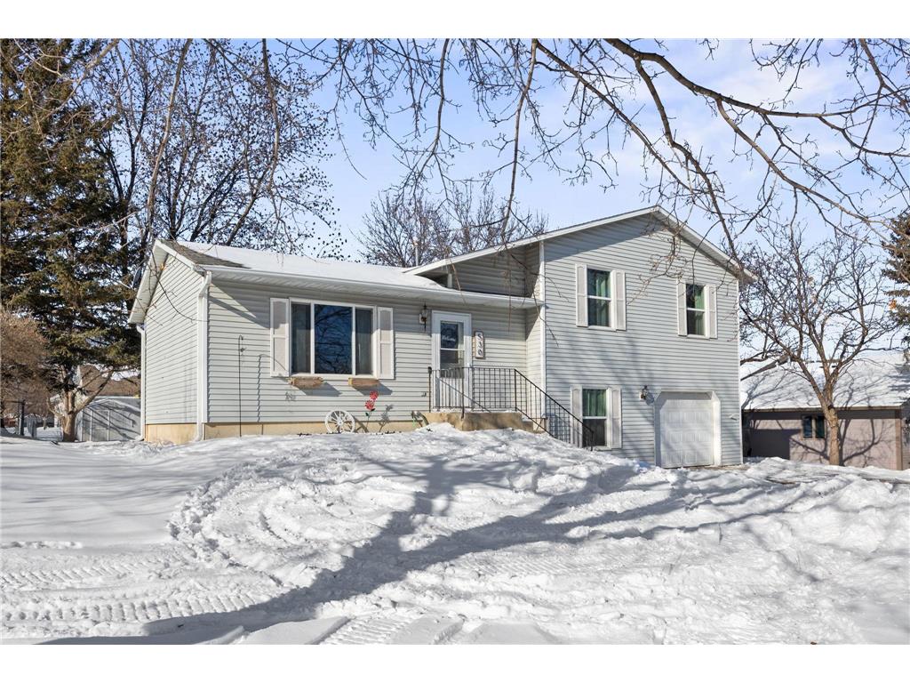 530 Jackson Street SW Hutchinson MN 55350 7010677 image1
