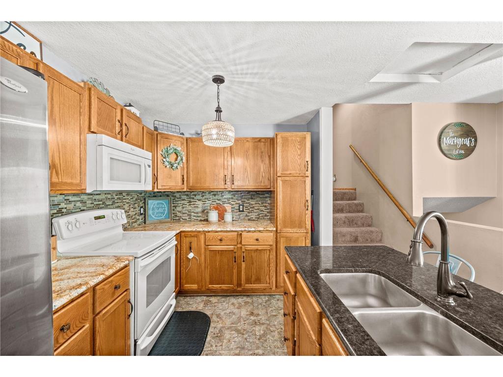 530 Jackson Street SW Hutchinson MN 55350 7010677 image6