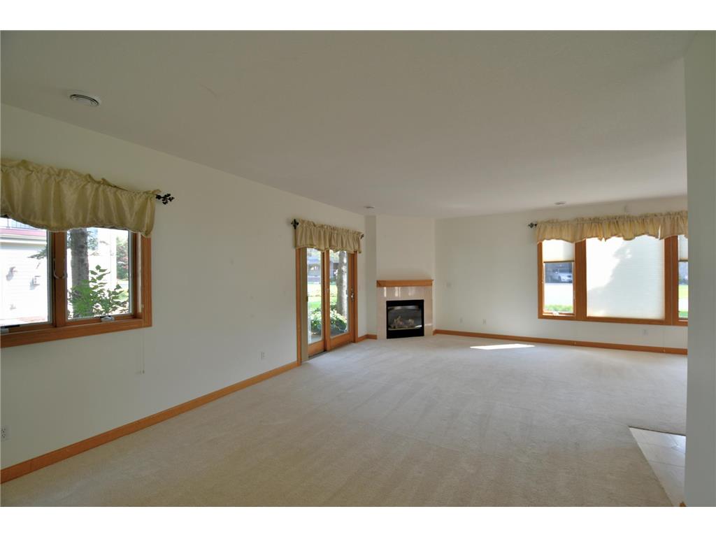 530 Lakeside Bay Drive S Bayport MN 55003 - St Croix River 6823068 image7