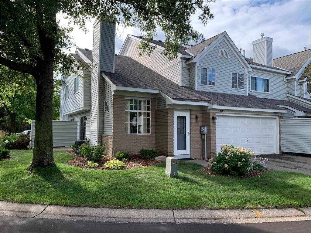 530 Lovell Avenue W #1 Roseville MN 55113 6414259 image1