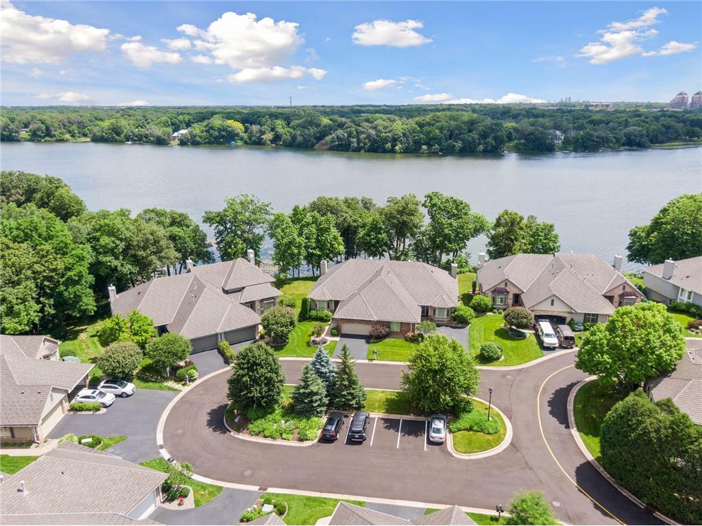 530 Waycliffe Drive N, Wayzata, MN, 55391 MLS 6562172 Edina Realty