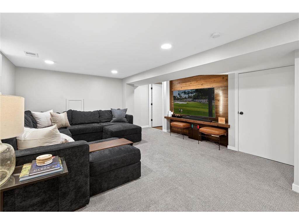 5300 Drew Avenue S Minneapolis MN 55410 7064037 image26