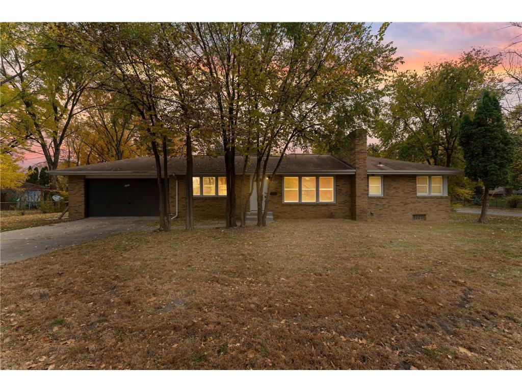 5300 France Avenue N Brooklyn Center MN 55429 6811546 image1