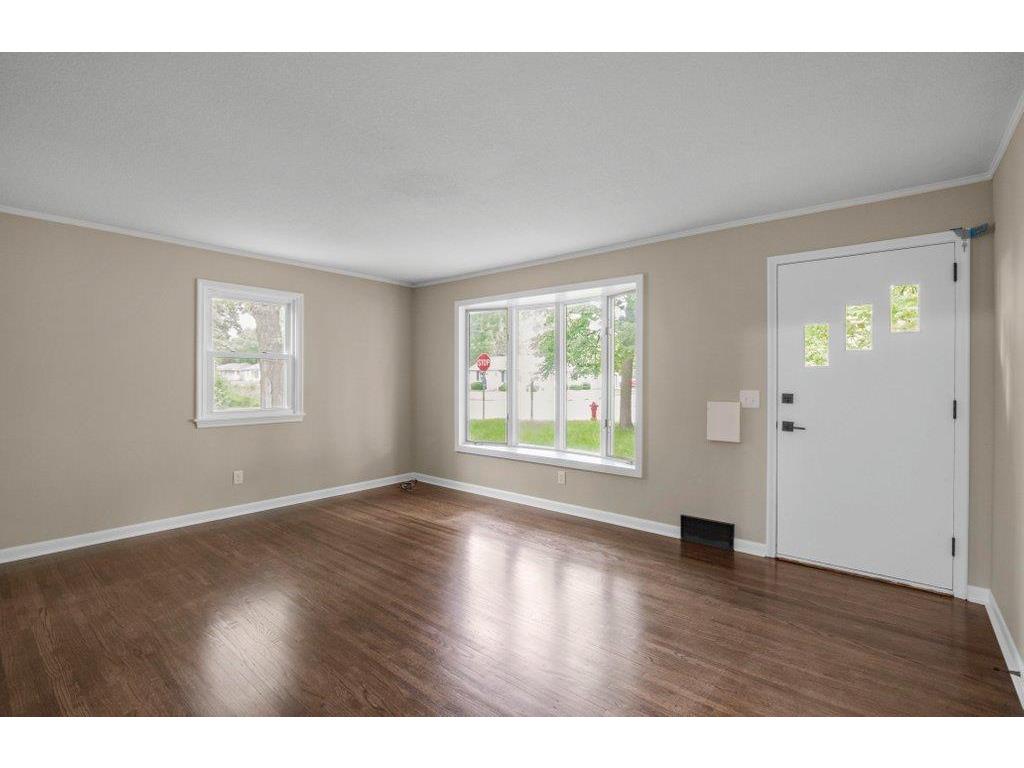 5300 Louisiana Avenue N Crystal MN 55428 6547033 image1