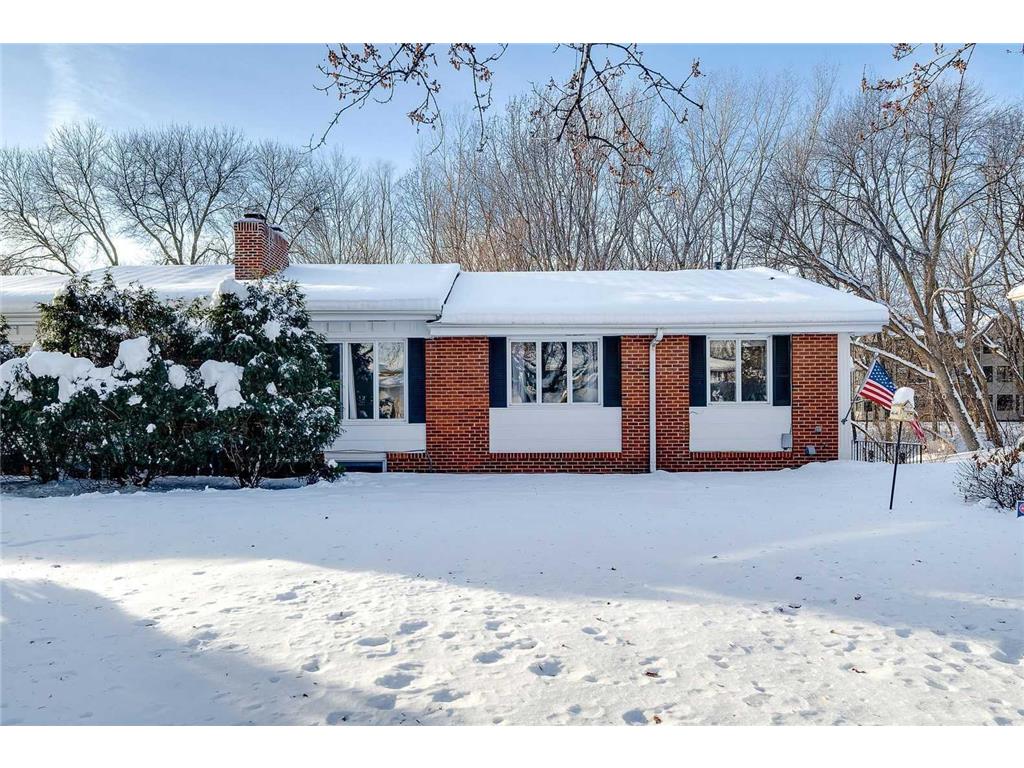 5300 Malibu Drive, Edina, MN 55436 MLS 6273531 Edina Realty