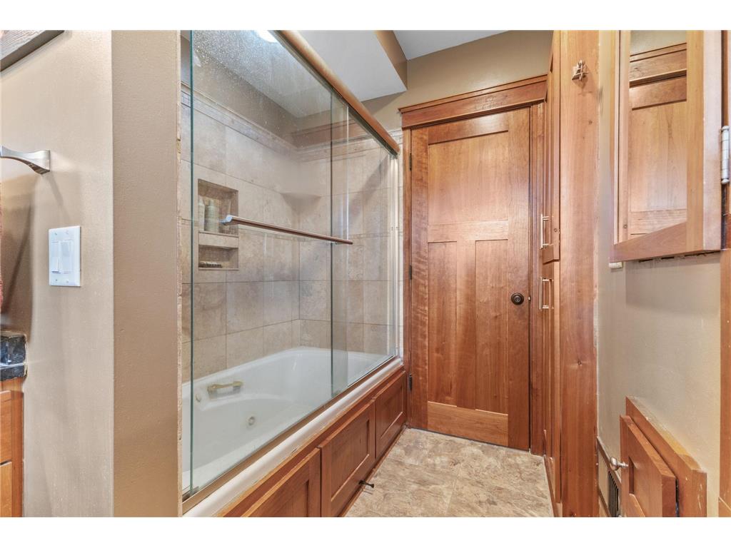 5300 Saint Croix Avenue N Golden Valley MN 55422 7055376 image28