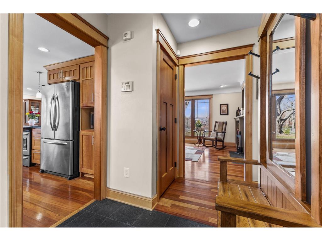 5300 Saint Croix Avenue N Golden Valley MN 55422 7055376 image4