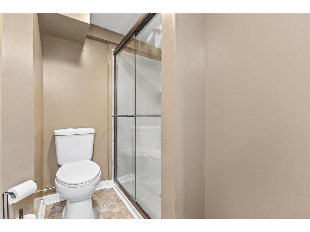5300 Saint Croix Avenue N Golden Valley MN 55422 7055376 image42