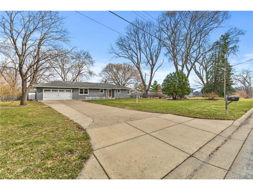5300 Saint Croix Avenue N Golden Valley MN 55422 7055376 image47