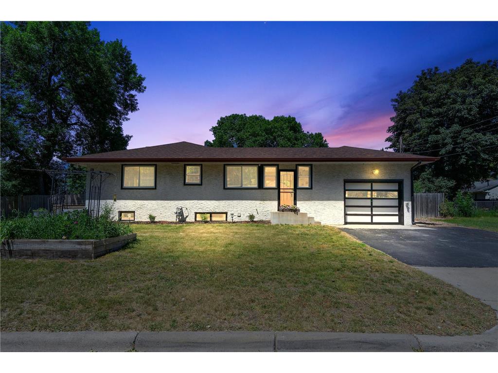 5300 Twin Lake Boulevard E, Brooklyn Center, MN, 55429 MLS 6222618 Edina Realty