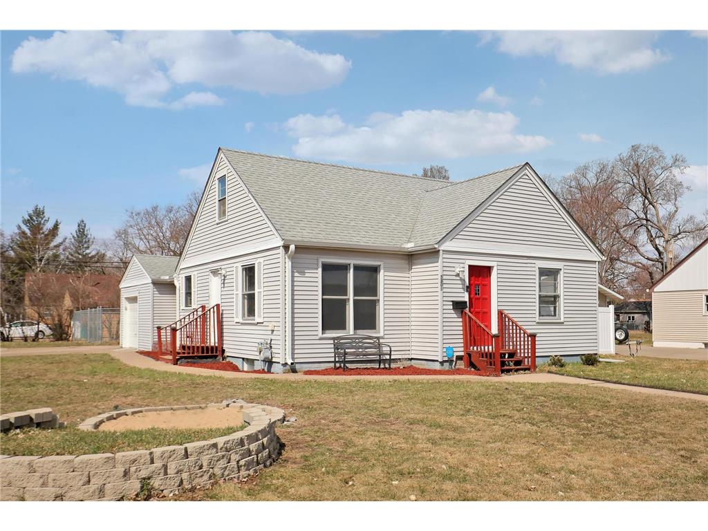 5301 Edgewood Avenue N Crystal MN 55428 7049212 image1