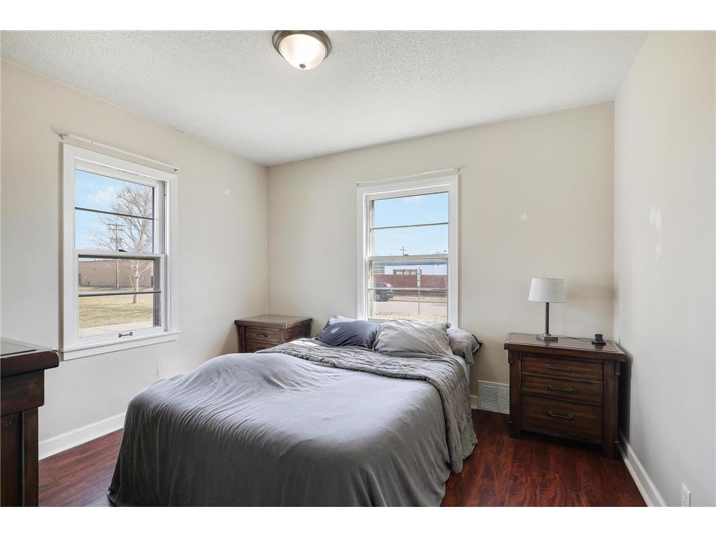 5301 Edgewood Avenue N Crystal MN 55428 7049212 image12