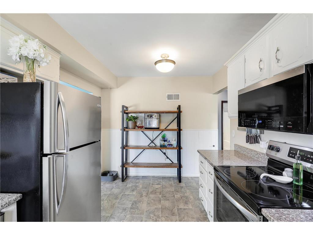 5301 Edgewood Avenue N Crystal MN 55428 7049212 image8