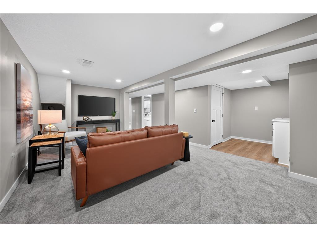 5301 Ewing Avenue S Minneapolis MN 55410 7101204 image19