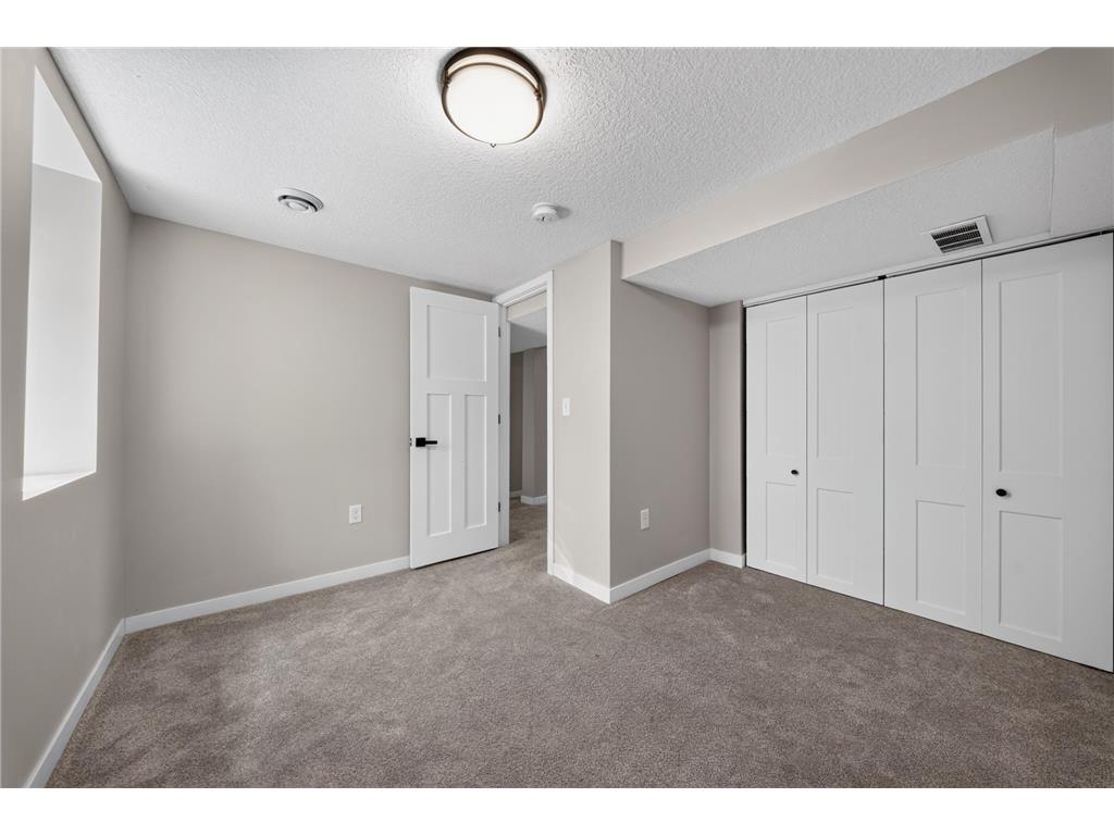 5301 Ewing Avenue S Minneapolis MN 55410 7101204 image24