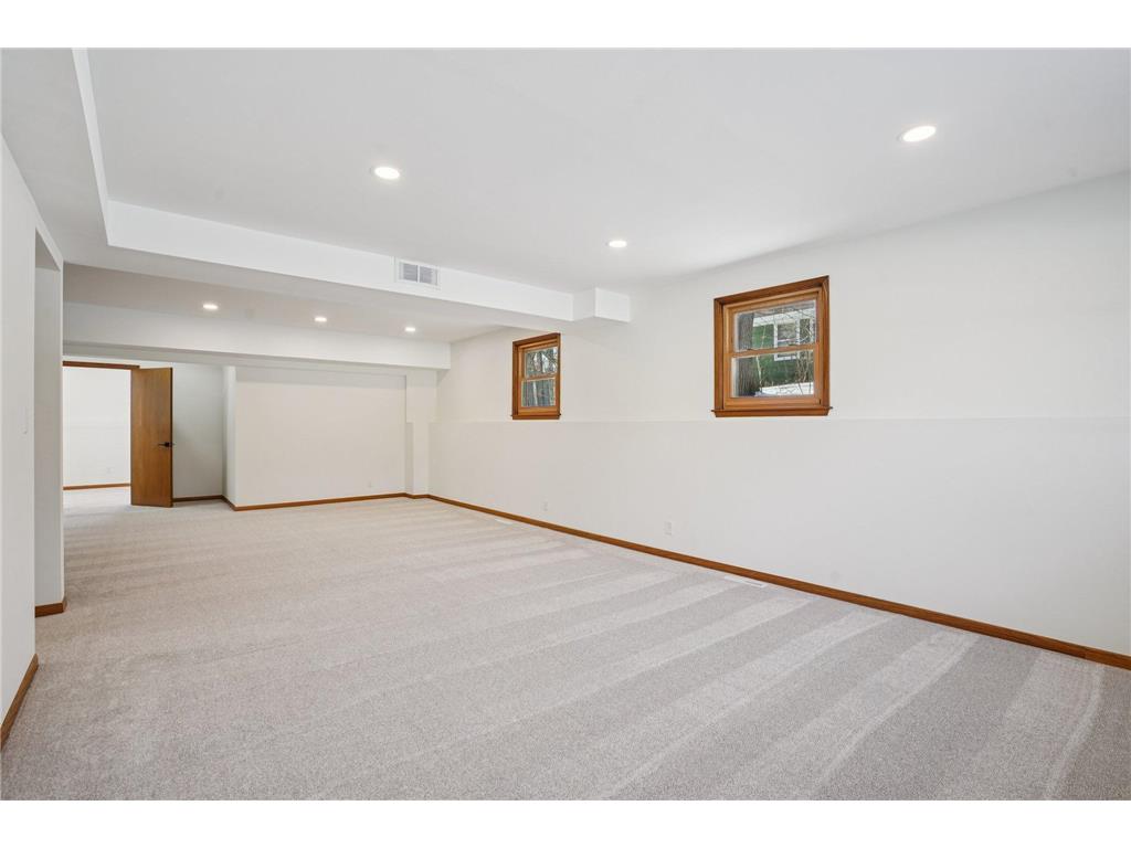 5301 Oakwood Drive White Bear Twp MN 55110 - Bald Eagle 7030896 image33