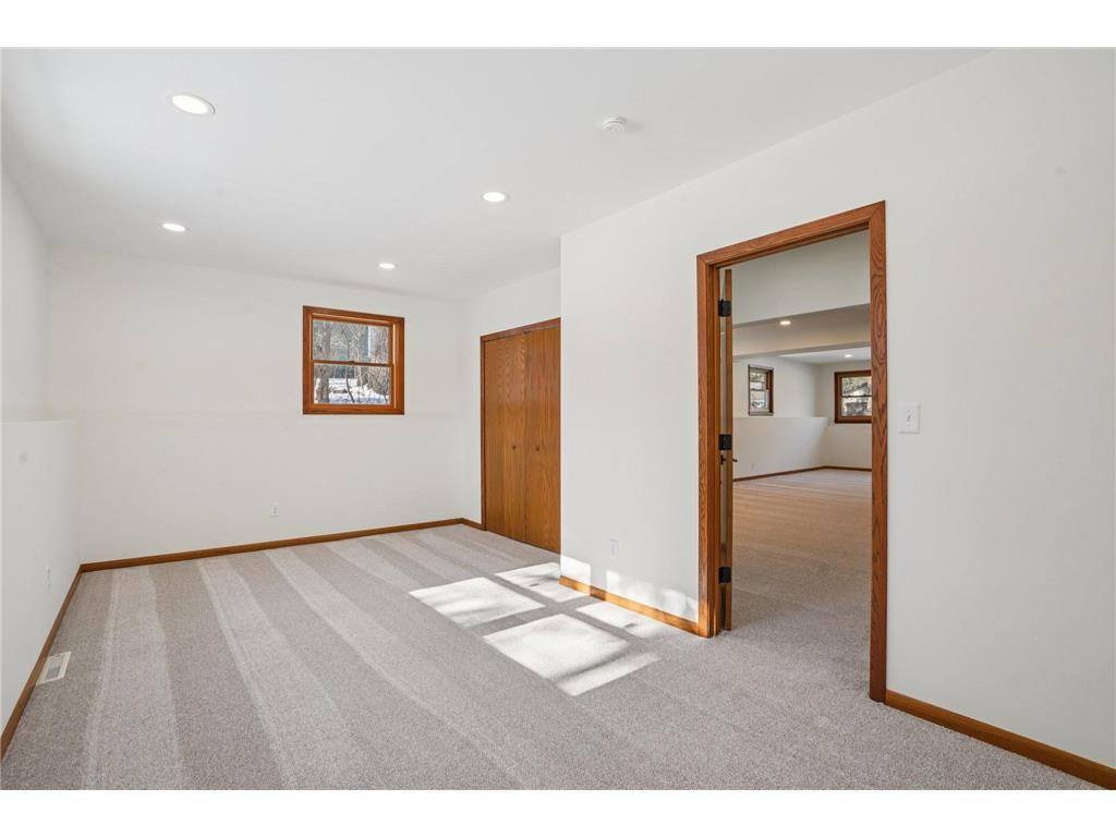 5301 Oakwood Drive White Bear Twp MN 55110 - Bald Eagle 7030896 image38