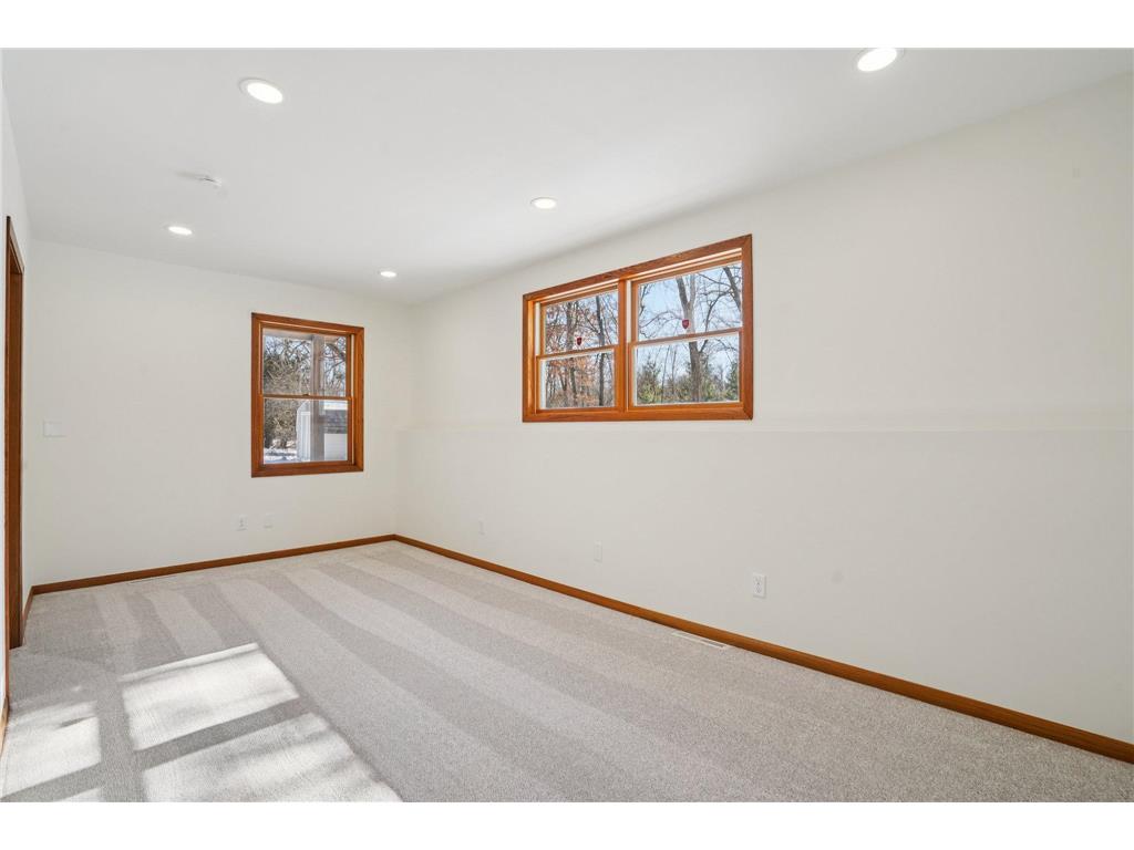 5301 Oakwood Drive White Bear Twp MN 55110 - Bald Eagle 7030896 image40