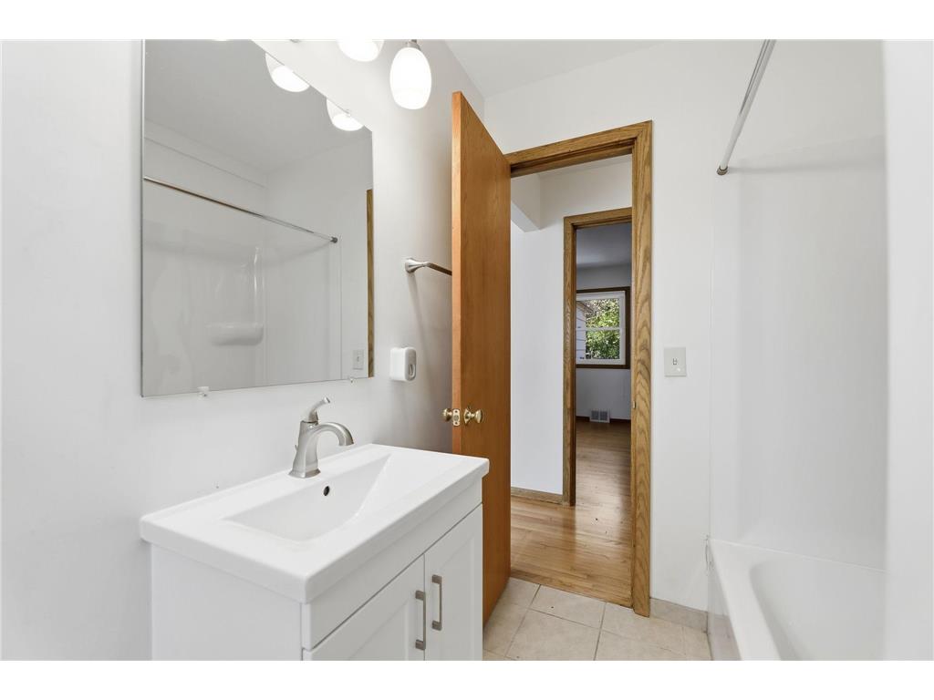 5301 Quebec Avenue N New Hope MN 55428 7043578 image11
