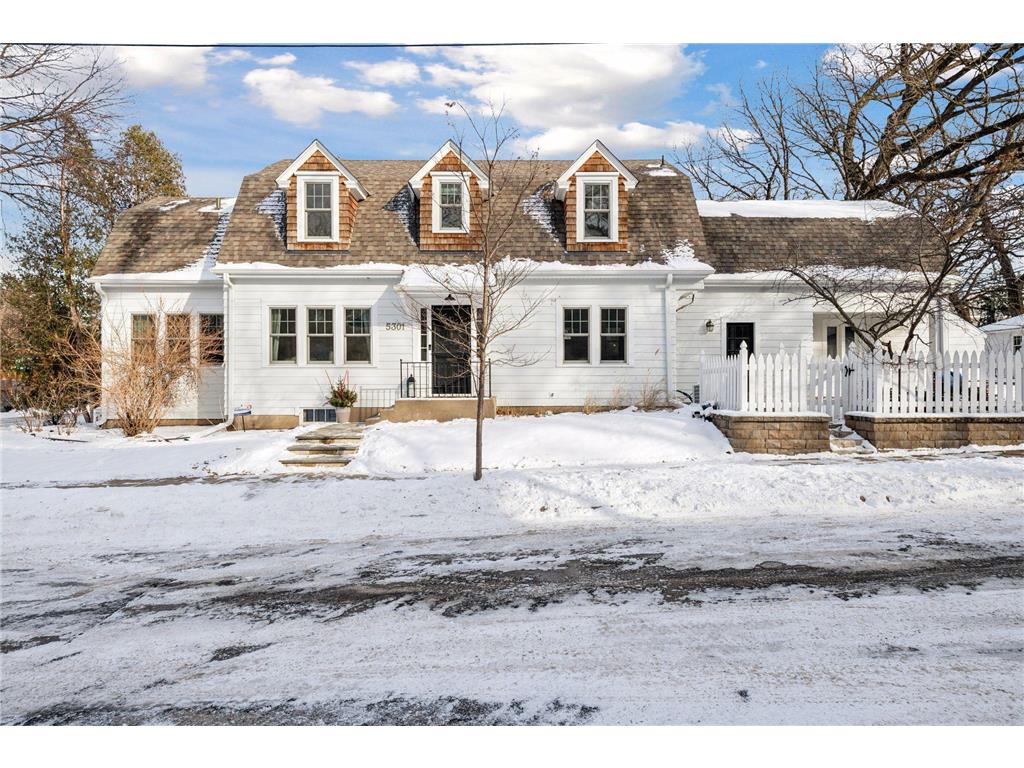 5301 Queen Avenue S Minneapolis MN 55410 6672672 image1