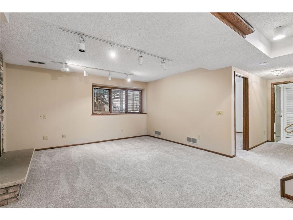 5301 Yorktown Lane N Plymouth MN 55442 7033991 image36