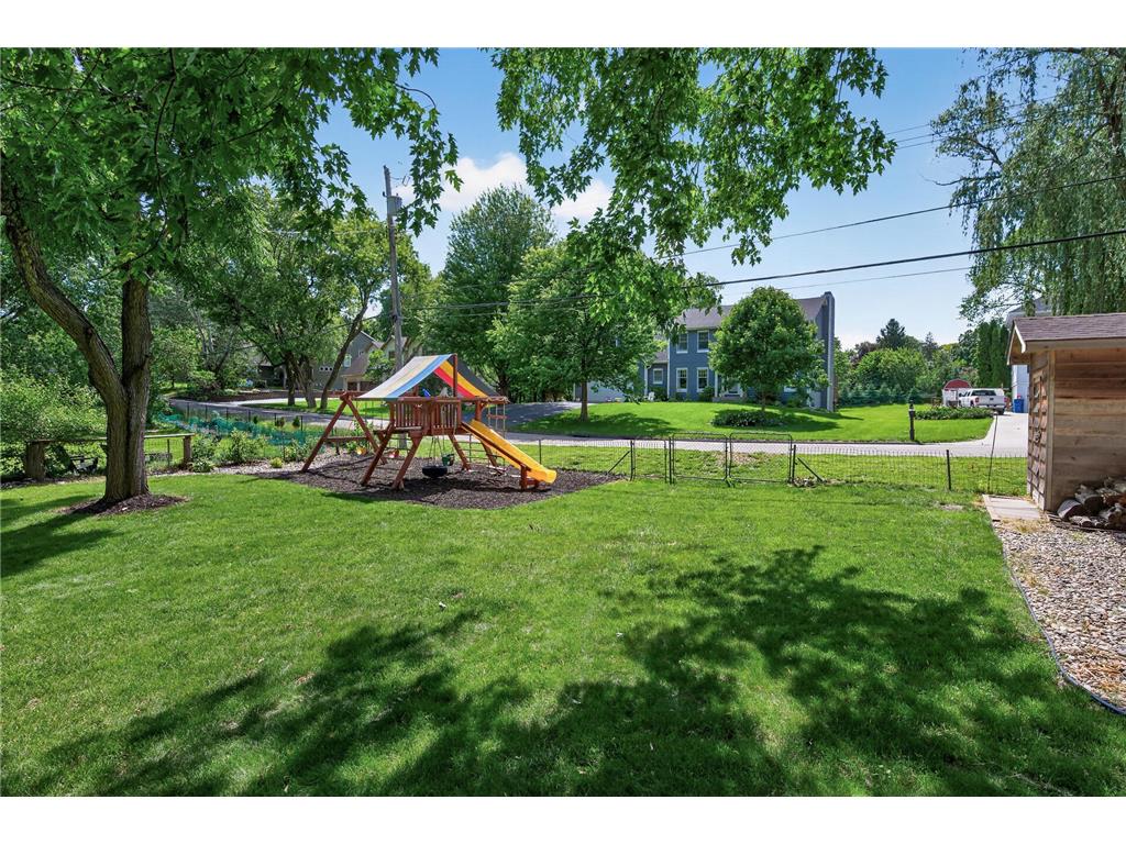 5302 Holiday Road Minnetonka MN 55345 7093965 image18