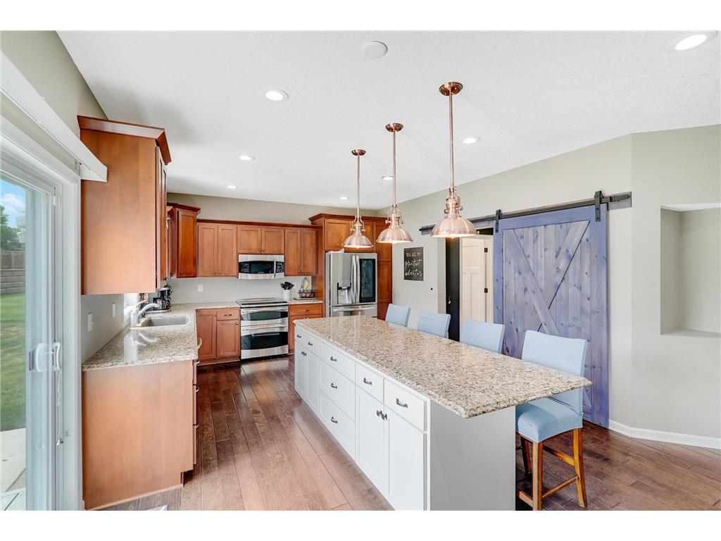 5303 Edgewater Drive Savage MN 55378 6384944 image1